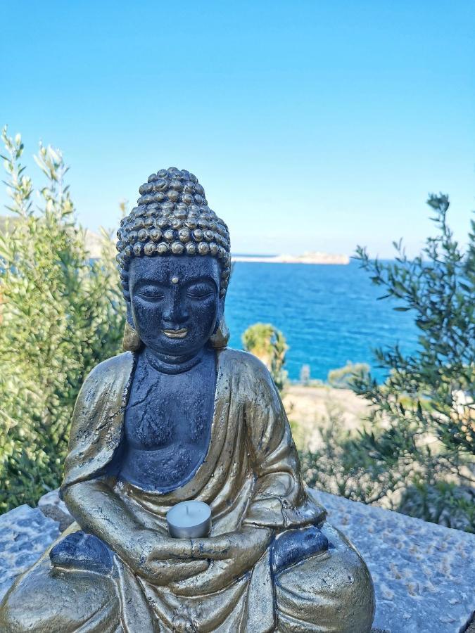 Athevillas Antonis Mína 外观 照片