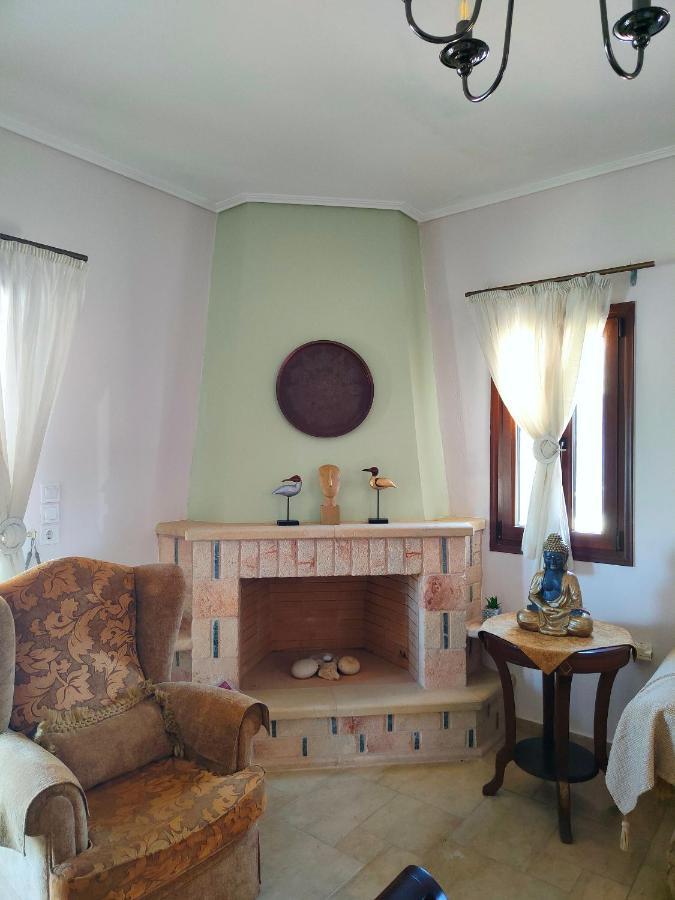 Athevillas Antonis Mína 外观 照片