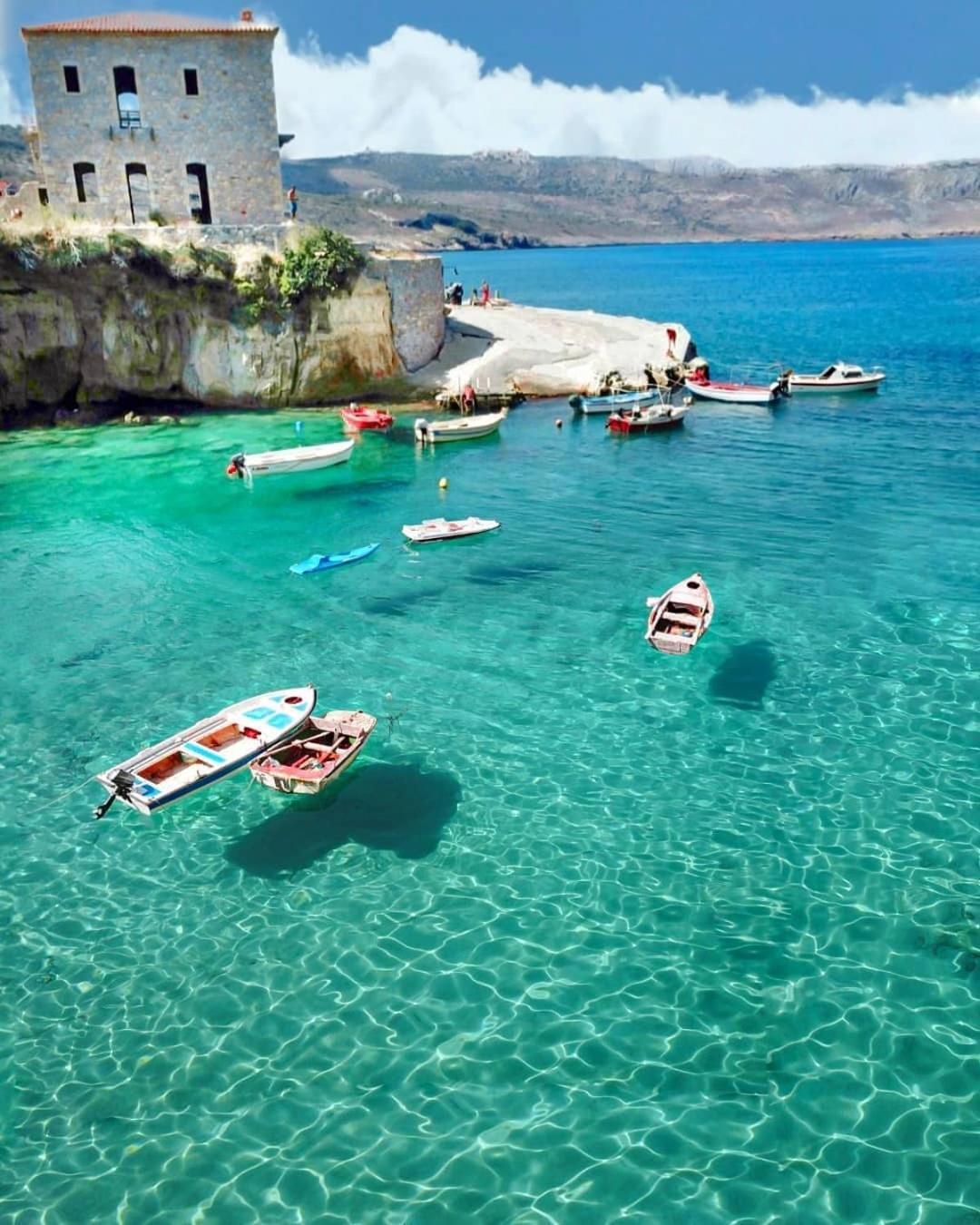 Athevillas Antonis Mína 外观 照片