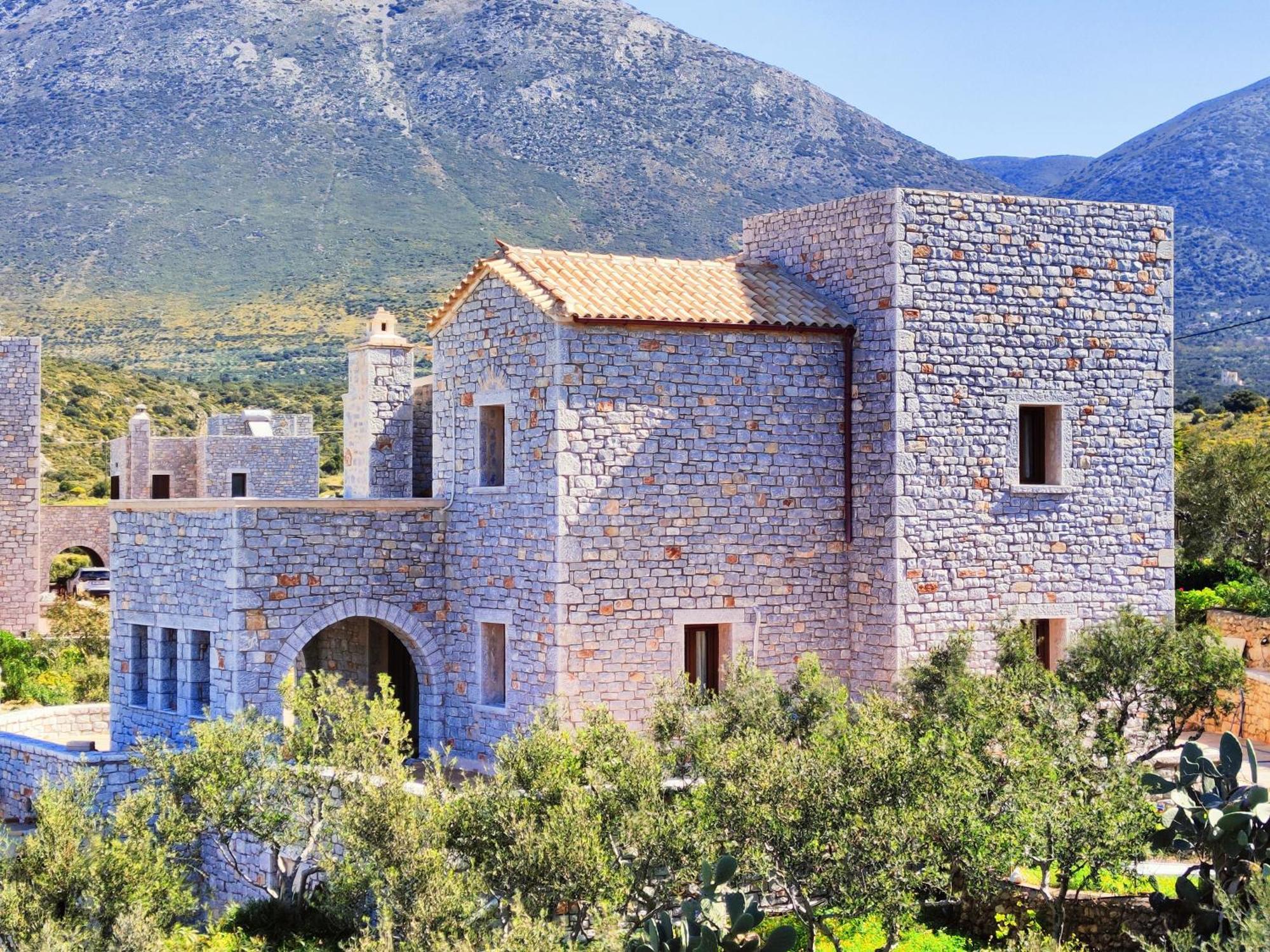 Athevillas Antonis Mína 外观 照片