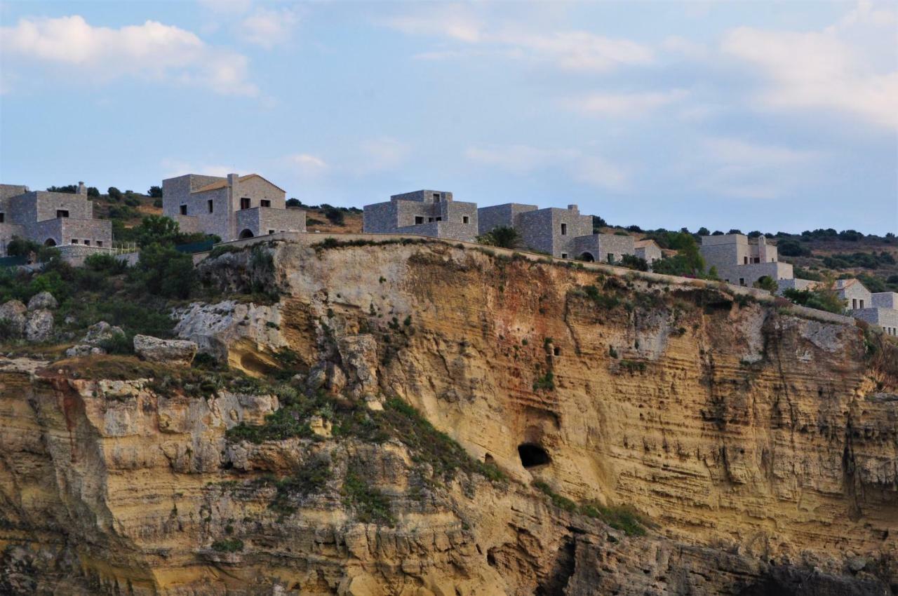 Athevillas Antonis Mína 外观 照片